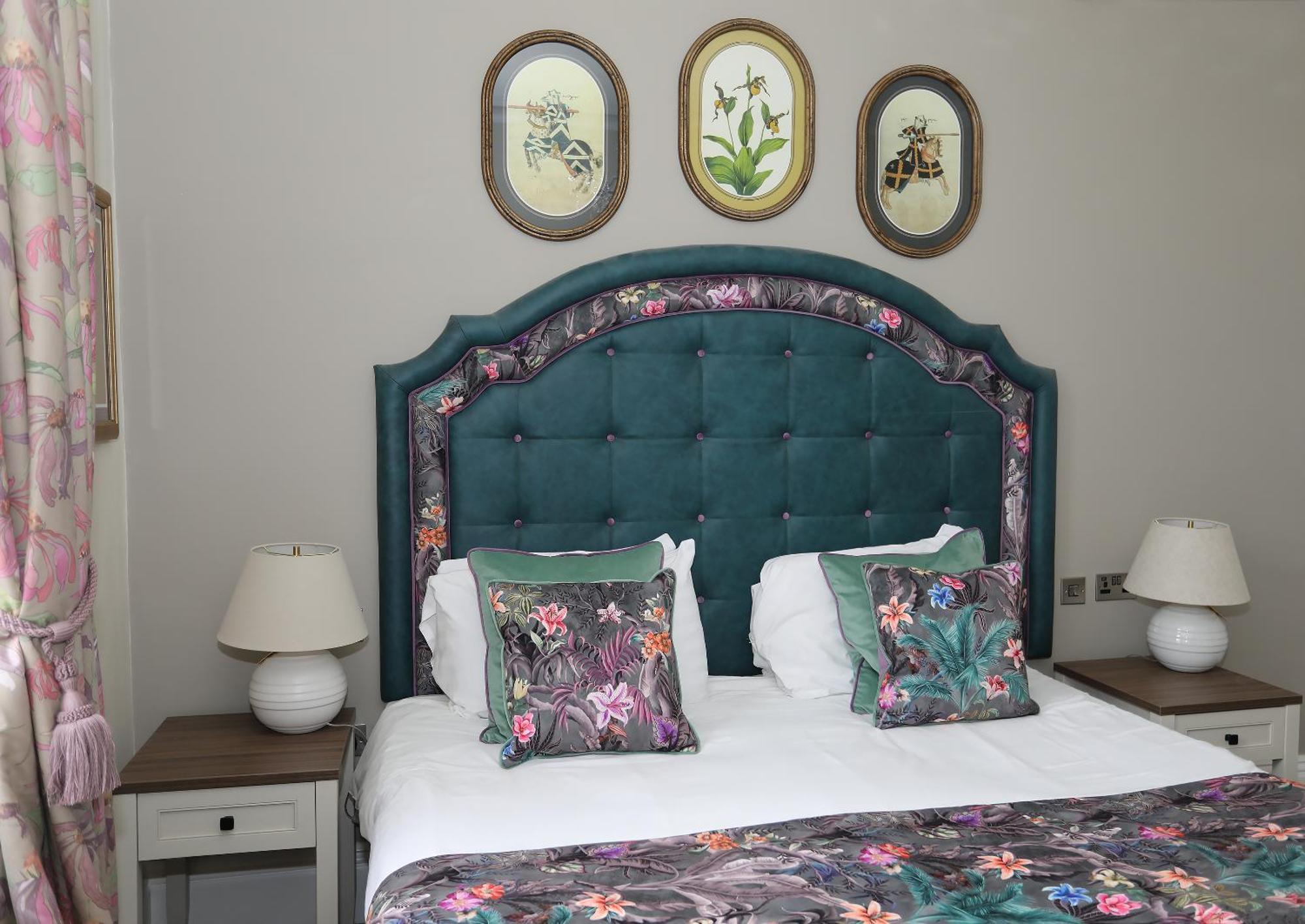 The Castle Of Brecon Hotel, Brecon, Powys Zewnętrze zdjęcie