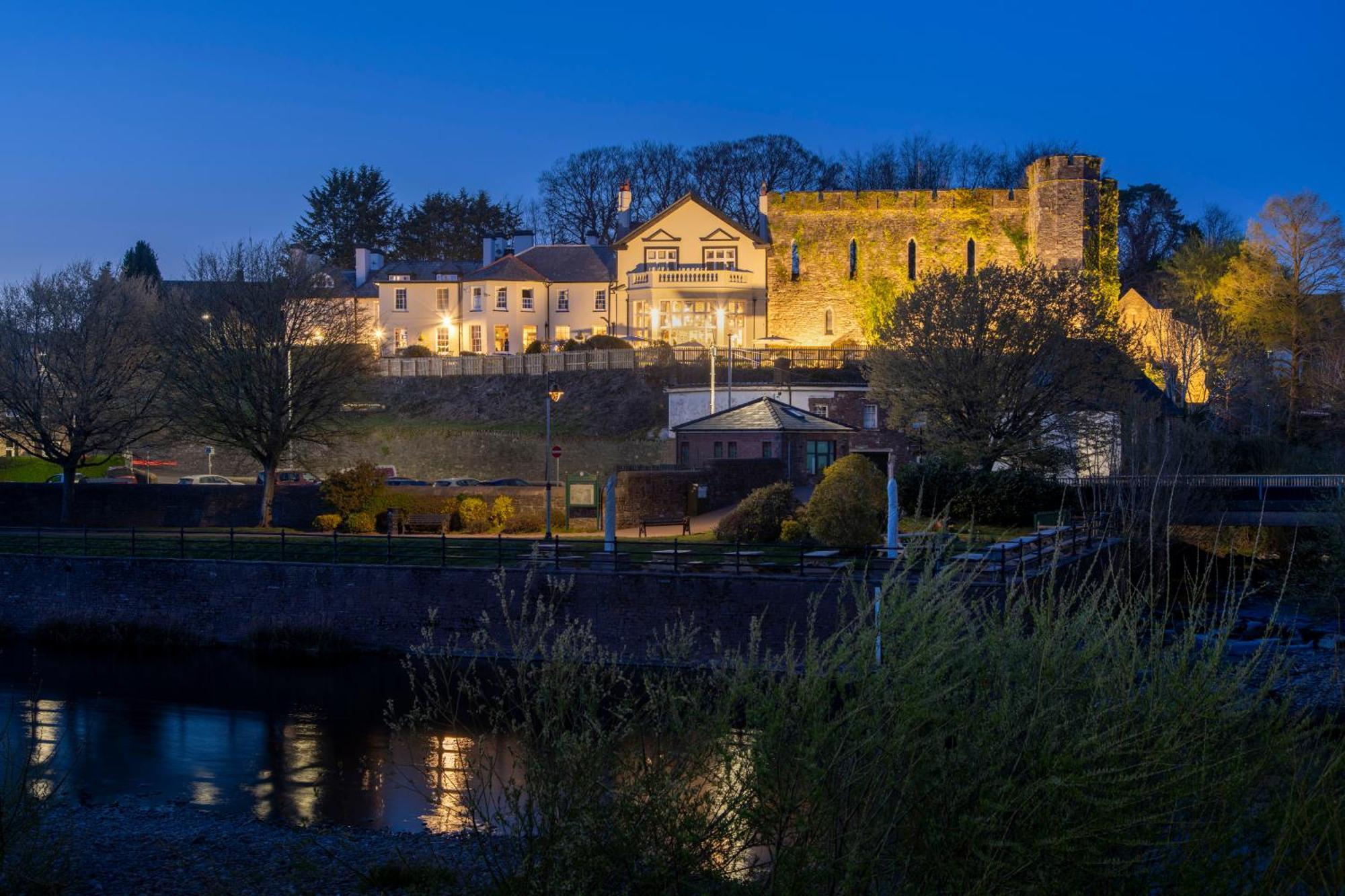 The Castle Of Brecon Hotel, Brecon, Powys Zewnętrze zdjęcie