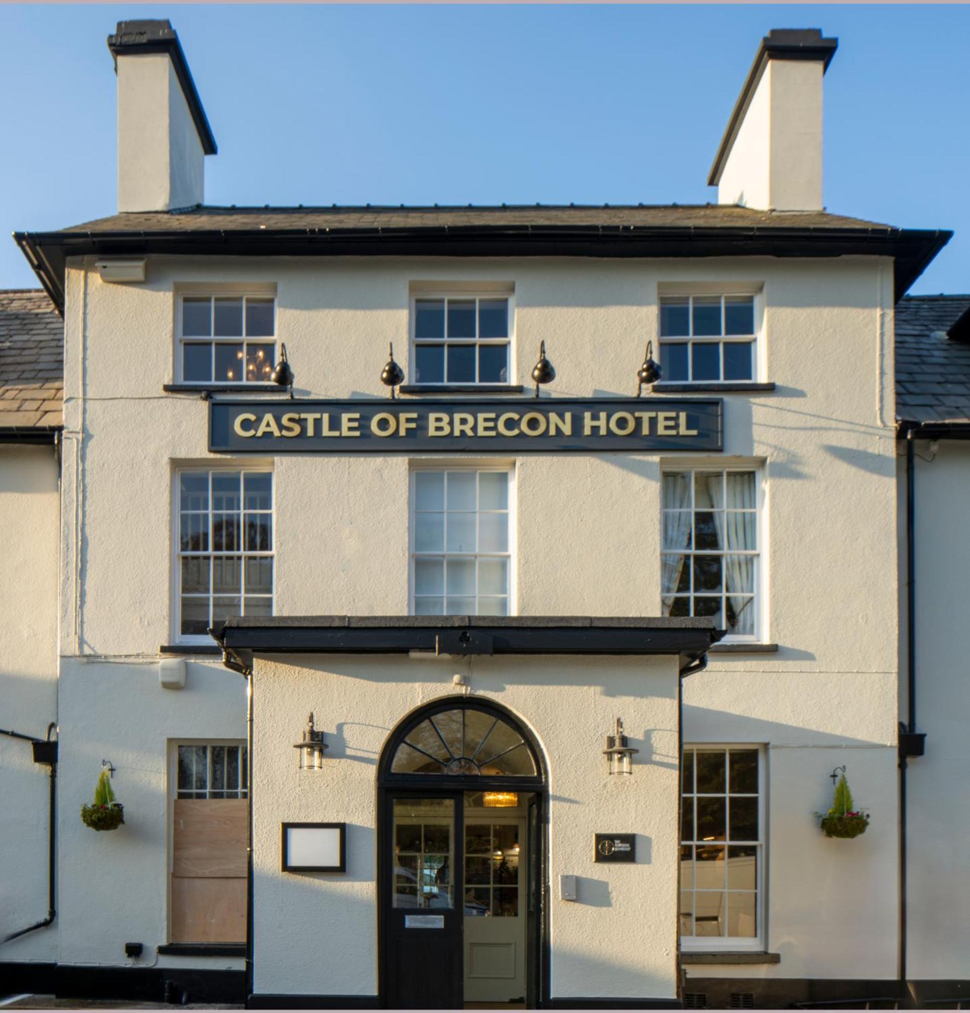 The Castle Of Brecon Hotel, Brecon, Powys Zewnętrze zdjęcie