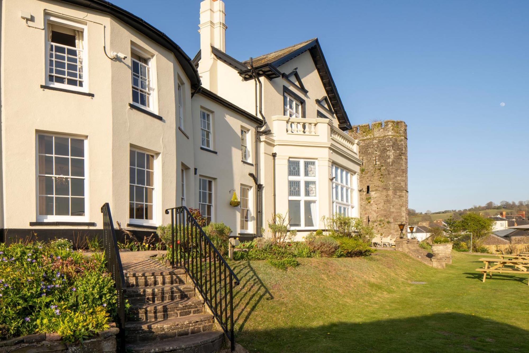 The Castle Of Brecon Hotel, Brecon, Powys Zewnętrze zdjęcie